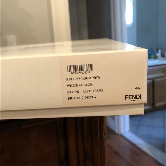 Fendi sweater 100% Authentic